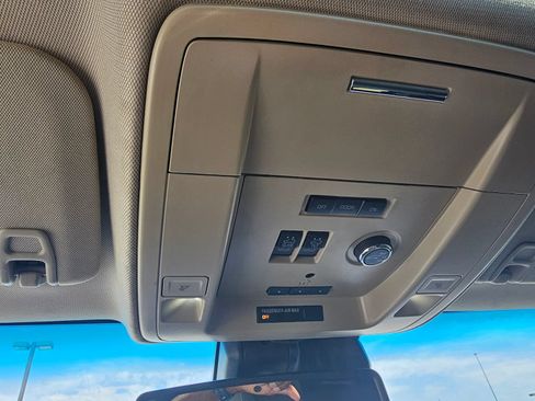Used 2016 Chevrolet Tahoe LTZ AWD/4WD image 28