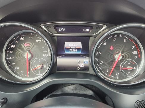 Used 2019 Mercedes-Benz CLA 250 4MATIC image 25