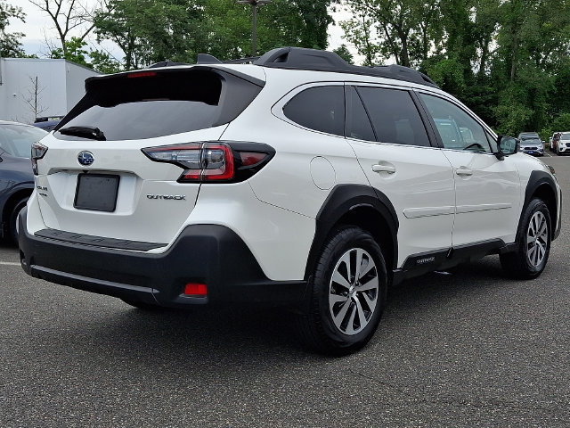 Used 2025 Subaru Outback Premium AWD/4WD image 6