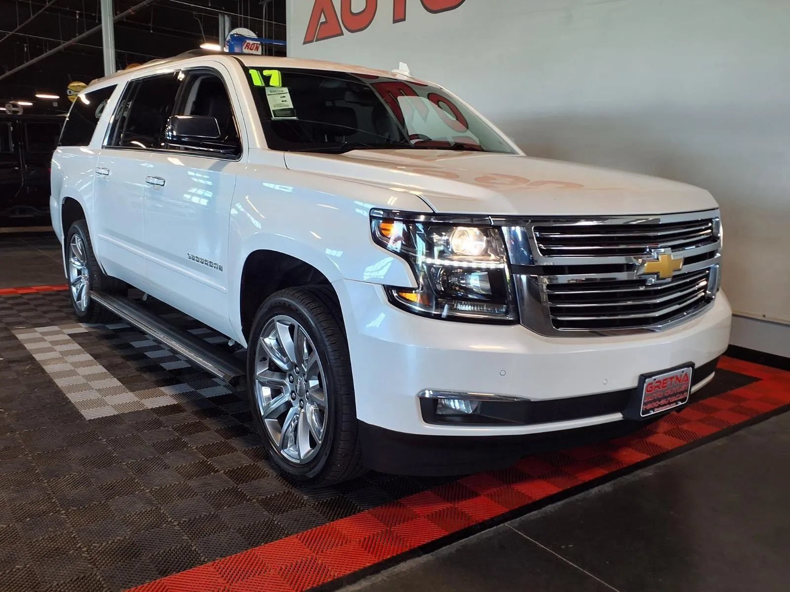 Used 2017 Chevrolet Suburban Premier AWD/4WD image 2