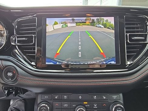 Used 2024 Dodge Durango GT image 15