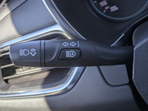 Used 2023 Chevrolet Equinox LT image 19