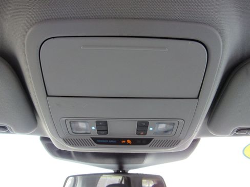 Used 2023 Ford Explorer XLT w/ Equipment Group 202A AWD/4WD image 27