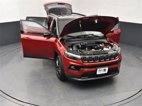 New 2026 Jeep Compass Limited image 25