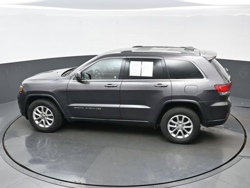 Used 2021 Jeep Grand Cherokee Laredo w/ Security & Convenience Group AWD/4WD image 33