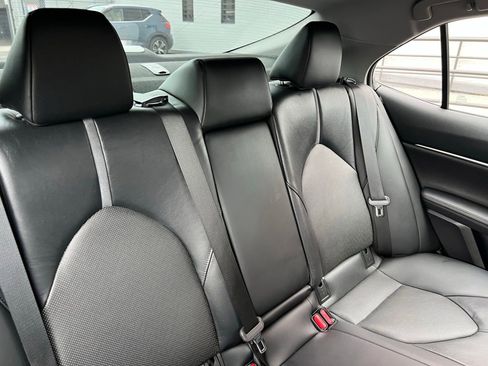 Used 2021 Toyota Camry XLE FWD image 50