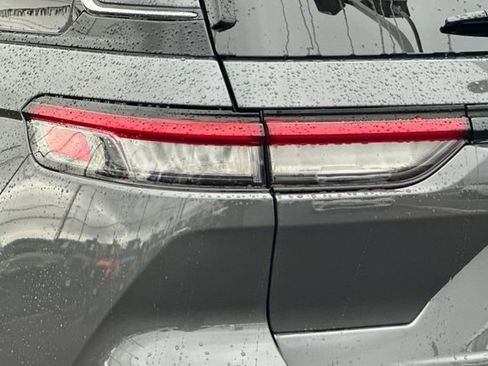 New 2025 Jeep Grand Cherokee Laredo X RWD image 25