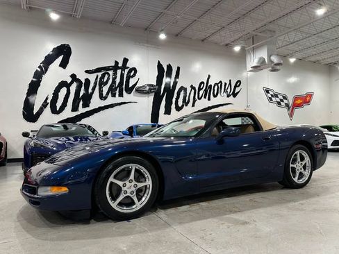 Used 2001 Chevrolet Corvette Convertible w/ Preferred Equipment Group2 RWD image 25