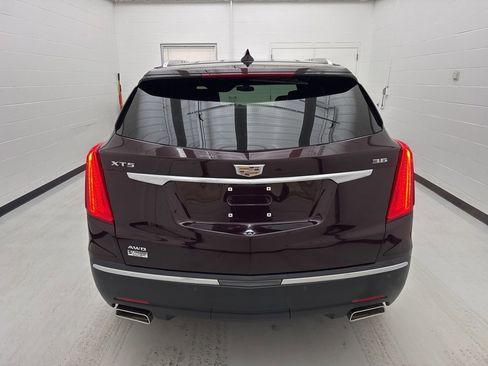Used 2018 Cadillac XT5 AWD image 9