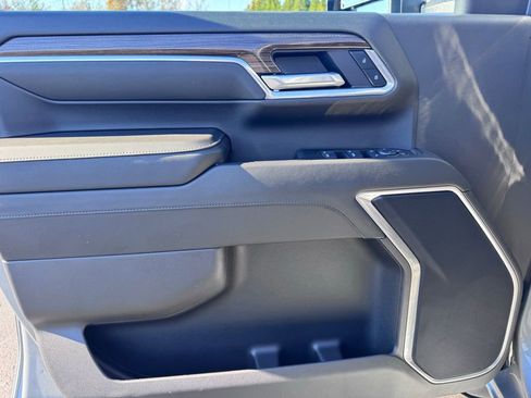 Used 2025 Chevrolet Silverado 2500 LT w/ All Star Edition image 23