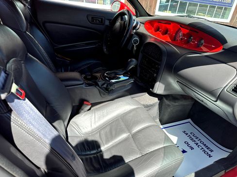 Used 2000 Plymouth Prowler image 10