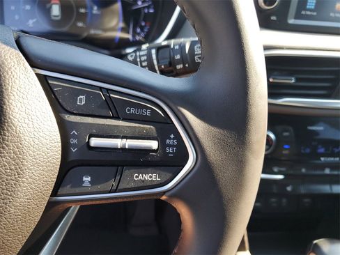 Used 2019 Hyundai Santa Fe Limited image 27