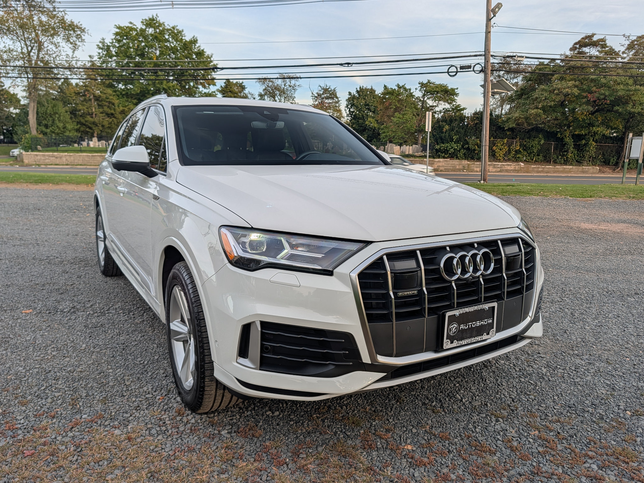 Used 2023 Audi Q7 2.0T Premium Plus w/ Premium Plus Package AWD/4WD image 3