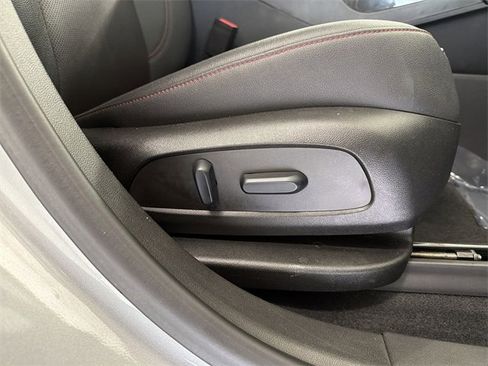 Certified 2023 Chevrolet Blazer RS w/ Driver Confidence II Package image 21