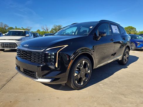 New 2026 Kia Sportage SX FWD image 4
