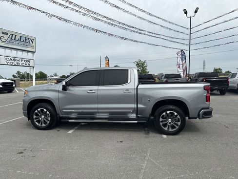 Used 2025 Chevrolet Silverado 1500 High Country AWD/4WD image 11