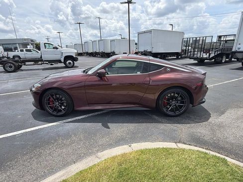 Used 2025 Nissan Z Performance w/ Floor Mat Package RWD image 8