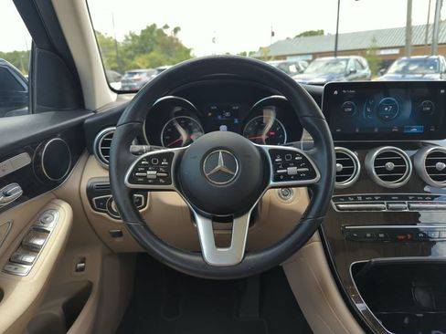 Used 2022 Mercedes-Benz GLC 300 image 17
