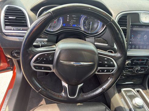 Used 2021 Chrysler 300 Touring L AWD/4WD image 17