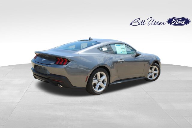 New 2026 Ford Mustang Coupe RWD image 3