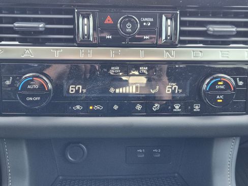 New 2026 Nissan Pathfinder SV AWD/4WD image 18