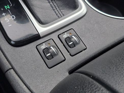 Used 2018 Toyota Highlander SE image 35