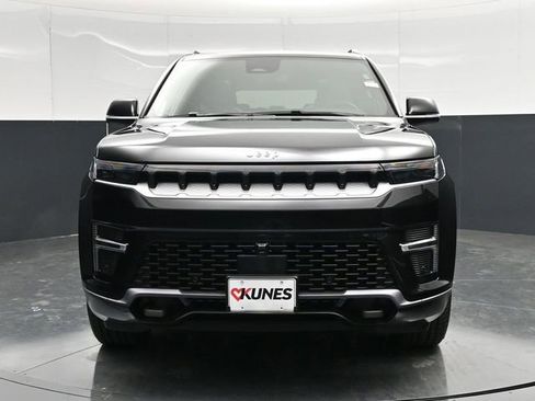 New 2026 Jeep Grand Wagoneer L 4WD image 2