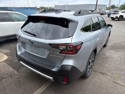 Certified 2022 Subaru Outback Limited AWD/4WD image 5
