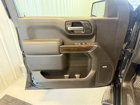 Used 2021 GMC Sierra 1500 SLT w/ SLT Premium Plus Package image 9