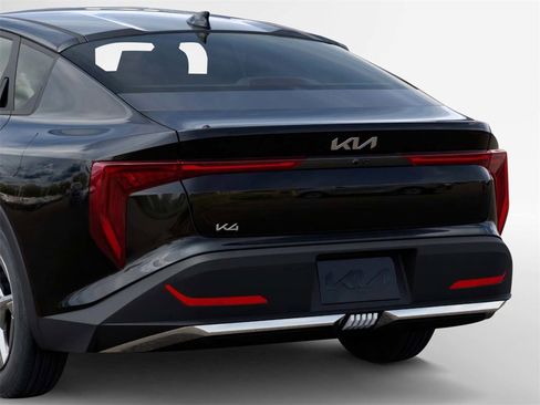 New 2026 Kia K4 LX image 13
