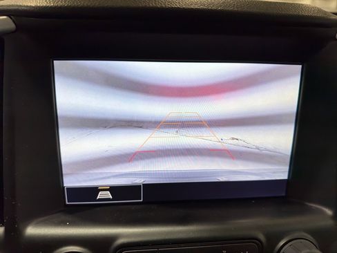 Used 2024 GMC Terrain SLT image 28