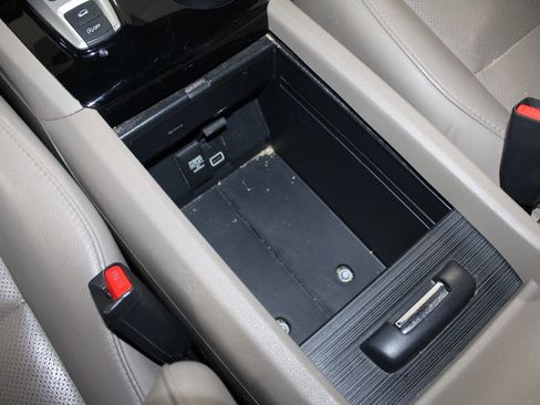 Used 2019 Honda Pilot Elite image 34