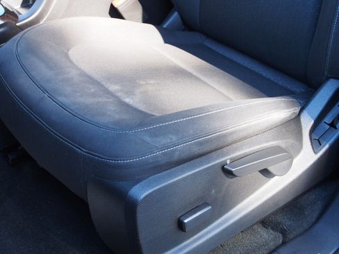 Used 2016 GMC Canyon SLE w/ SLE Convenience Package image 17