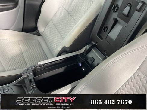 Used 2018 GMC Terrain SLE w/ Driver Convenience Package image 25