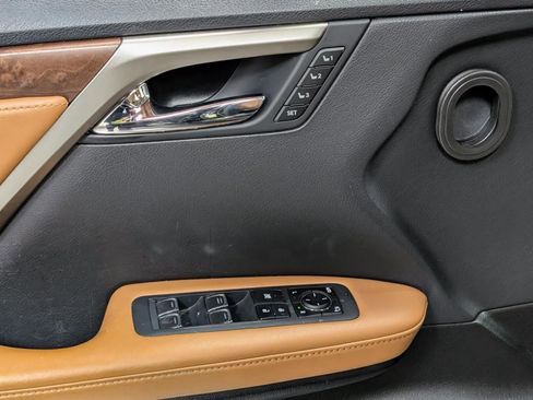 Used 2022 Lexus RX 350L FWD w/ Premium Package image 13