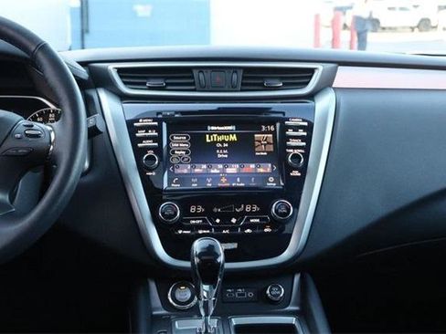 Used 2024 Nissan Murano SL image 26