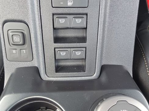 New 2025 Ford Bronco Badlands image 30