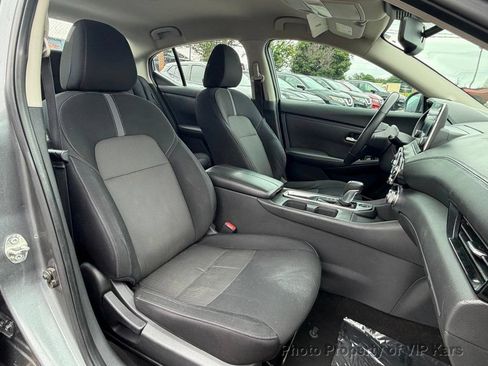 Used 2021 Nissan Sentra SV FWD image 18
