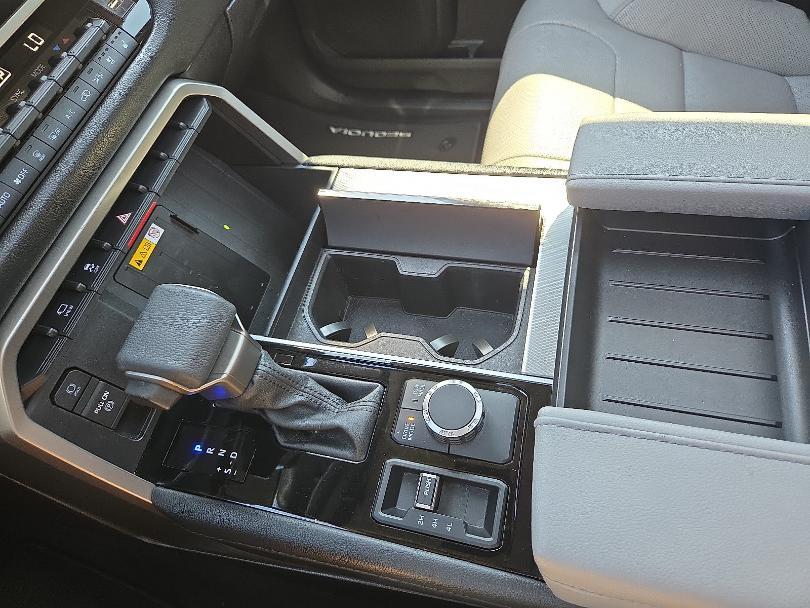Used 2024 Toyota Sequoia Limited AWD/4WD image 25