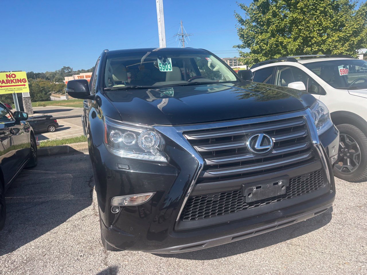 Used 2015 Lexus GX 460 w/ Premium Package AWD/4WD image 4