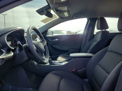 Used 2024 Chevrolet Malibu LT image 15
