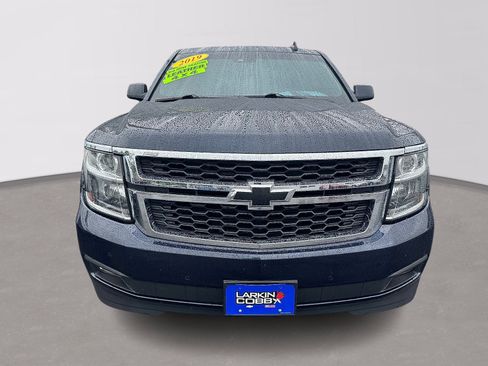 Used 2019 Chevrolet Tahoe LT w/ Luxury Package AWD/4WD image 2