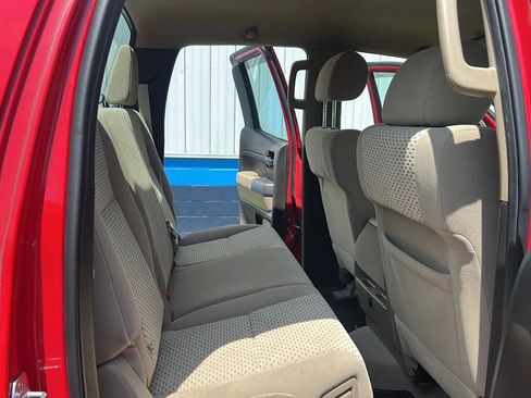Used 2011 Toyota Tundra 4x4 Double Cab w/ Tow Pkg image 19