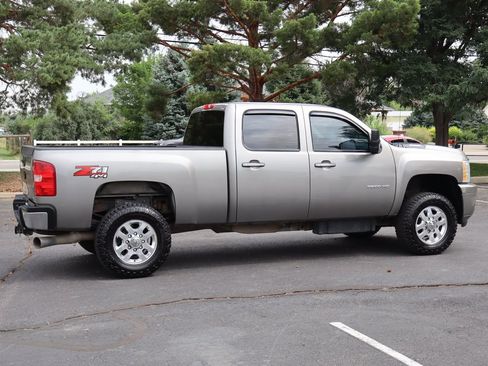 Used 2014 Chevrolet Silverado 3500 LT w/ Interior Plus Package AWD/4WD image 4