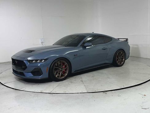 Used 2024 Ford Mustang GT Premium image 6