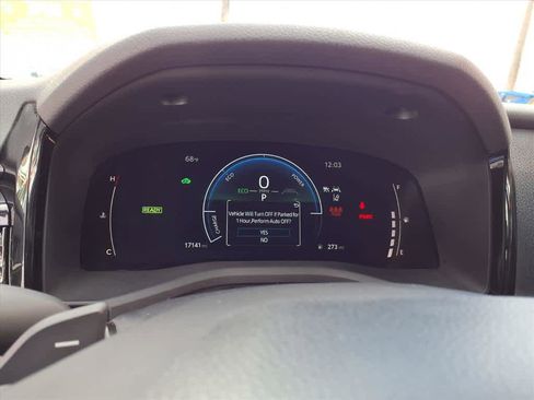 Certified 2025 Toyota Camry SE image 11