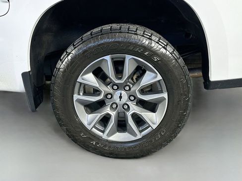 Used 2022 Chevrolet Silverado 1500 RST AWD/4WD image 34