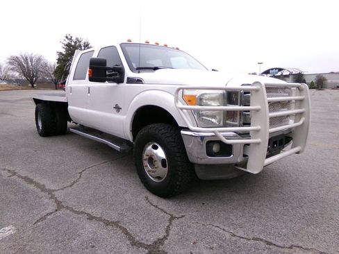 Used 2012 Ford F350 Lariat w/ Lariat Interior Pkg image 4