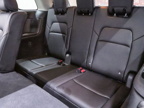 Used 2024 Nissan Pathfinder Platinum w/ Cargo Package image 12