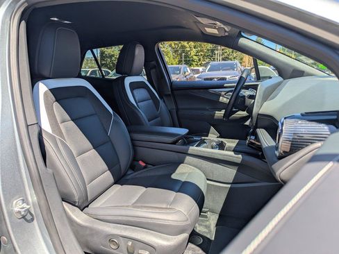 Used 2024 Chevrolet Blazer EV LT AWD/4WD image 35